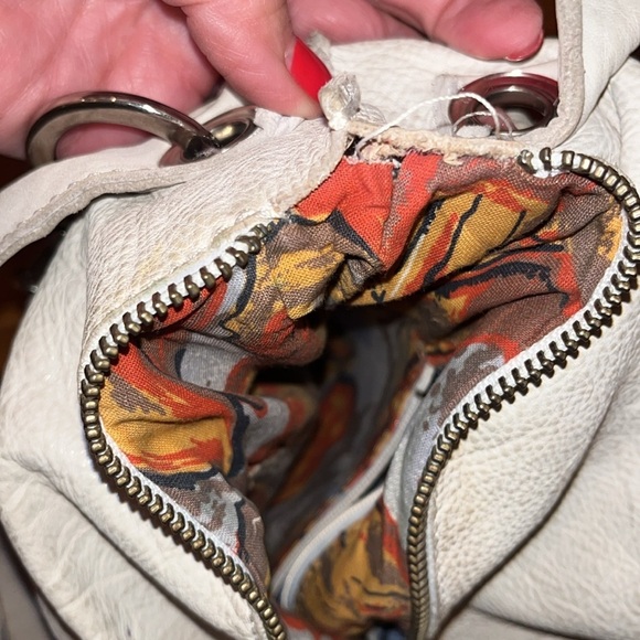 Laura Di Maggio cream leather hobo bag , cross or tote. Made in Italy/ preowned - Picture 9 of 12